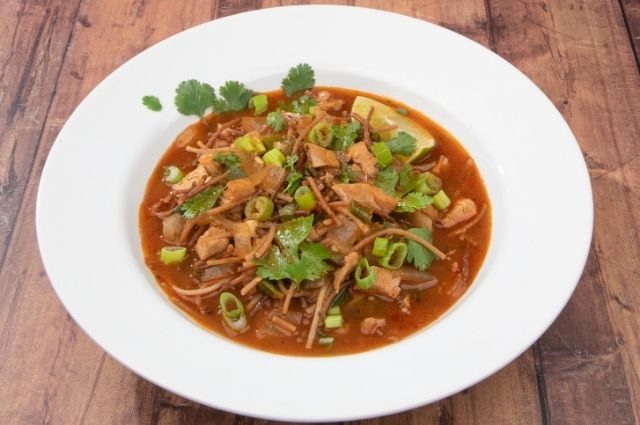 Fideo con Pollo - The Chef's Kitchen | Ingles | Catering