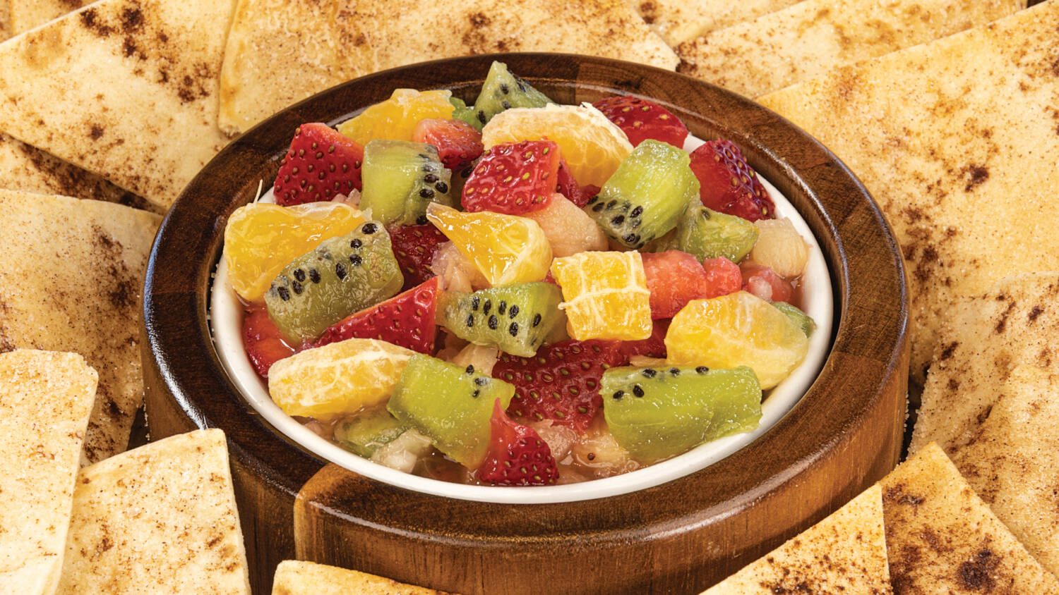 Cinnamon Chips and Fruit Salsa - The Chef's Kitchen | Ingles | Catering